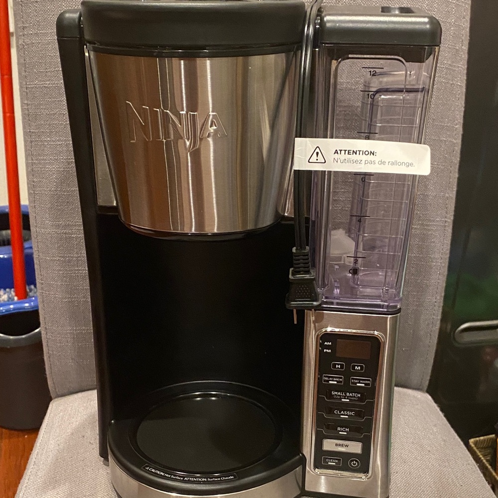 Ninja Black and Silver Coffee Maker Attention: I’m open to offers!